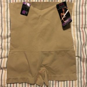 High waist boyshorts shapewear by Maidenform